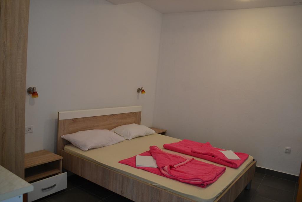 Guesthouse Orlovic بودفا المظهر الخارجي الصورة