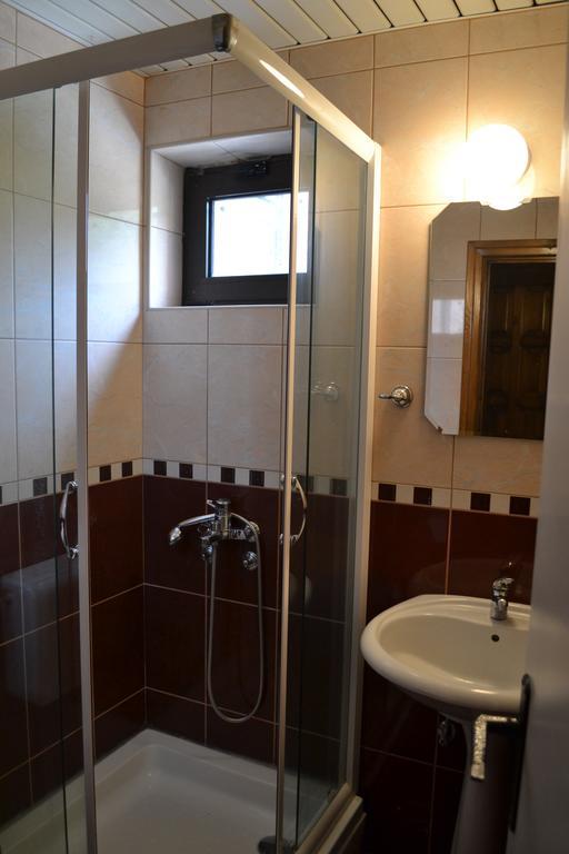 Guesthouse Orlovic بودفا الغرفة الصورة