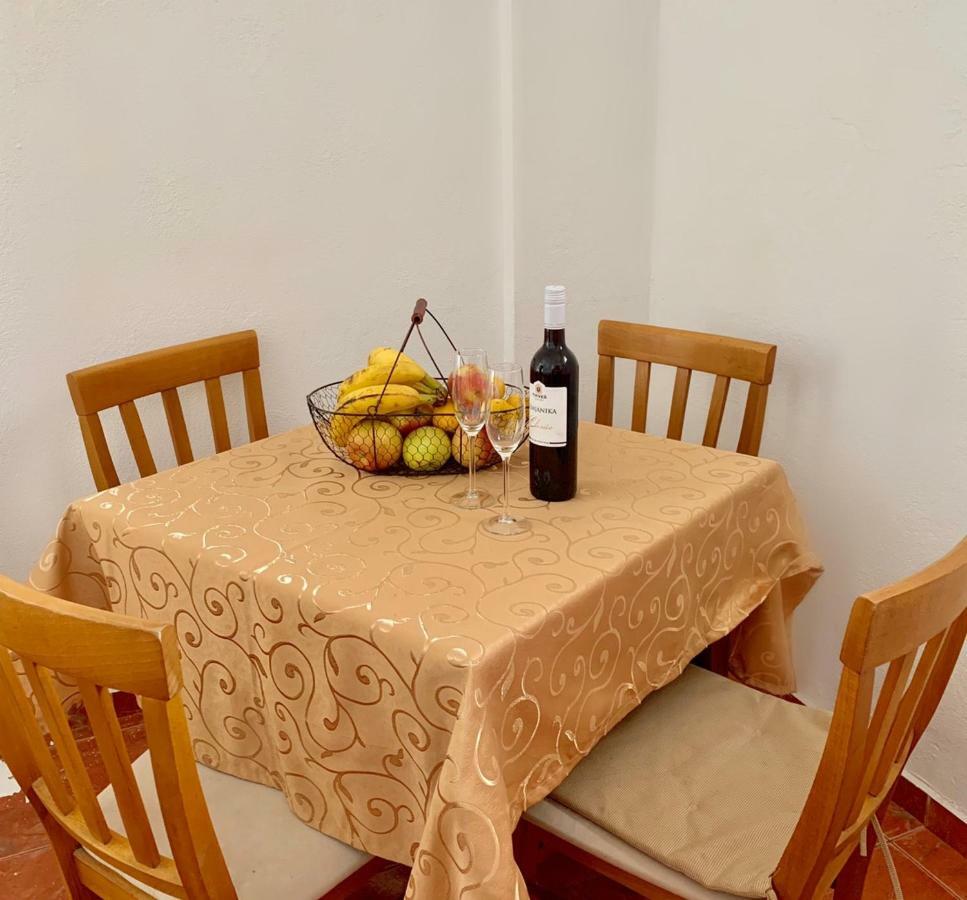 Guesthouse Orlovic بودفا المظهر الخارجي الصورة