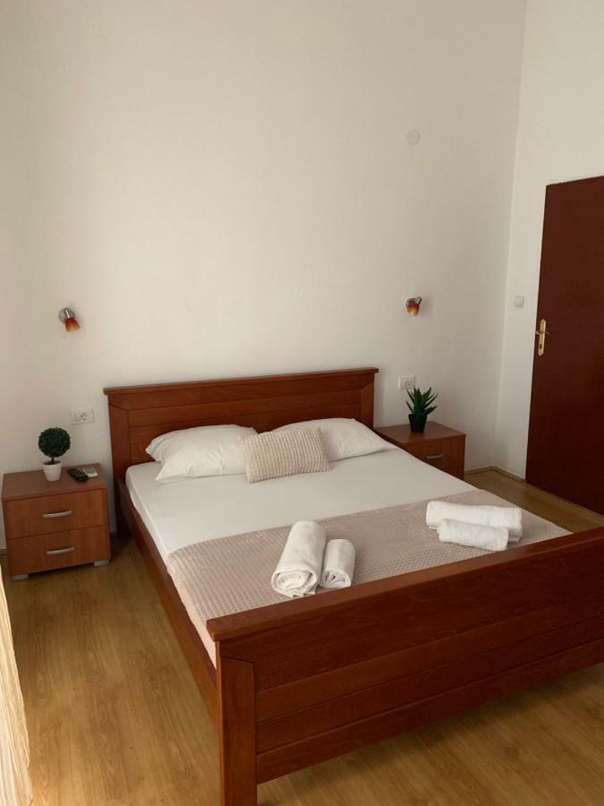 Guesthouse Orlovic بودفا المظهر الخارجي الصورة