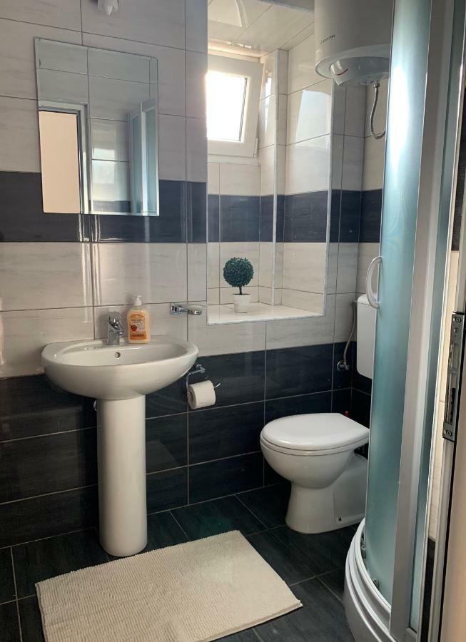Guesthouse Orlovic بودفا المظهر الخارجي الصورة